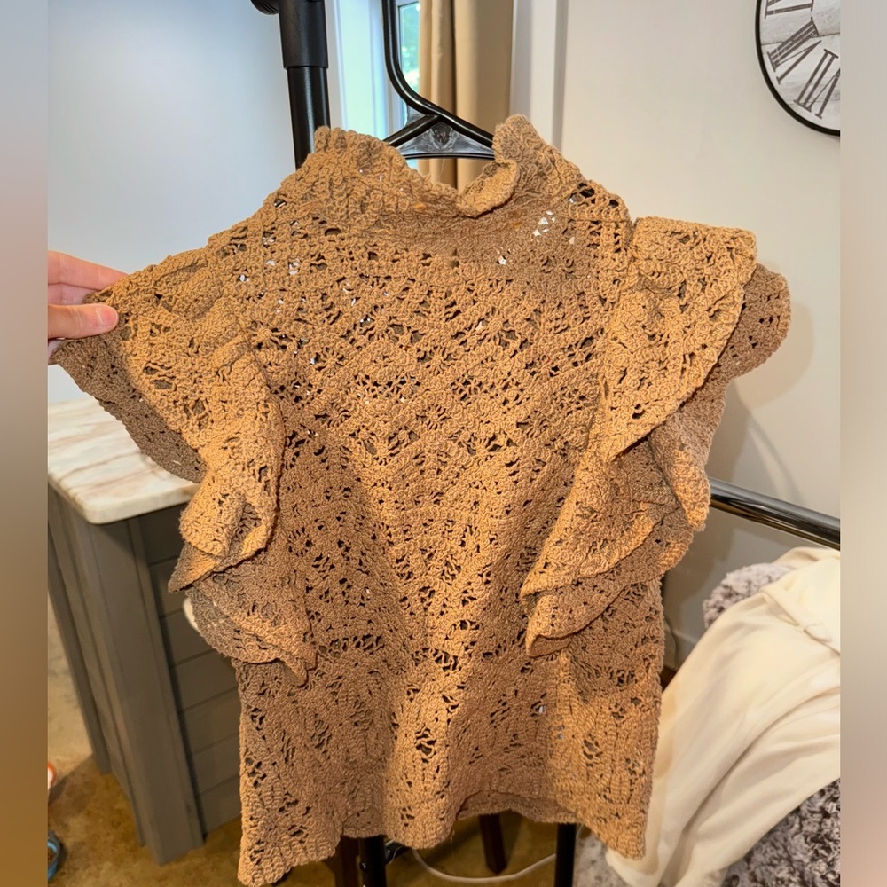 ZARA Crochet Top | size: small | worn once